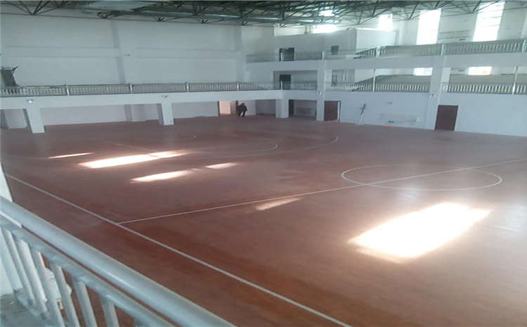 橡膠木運動(dòng)籃球地板批發(fā)