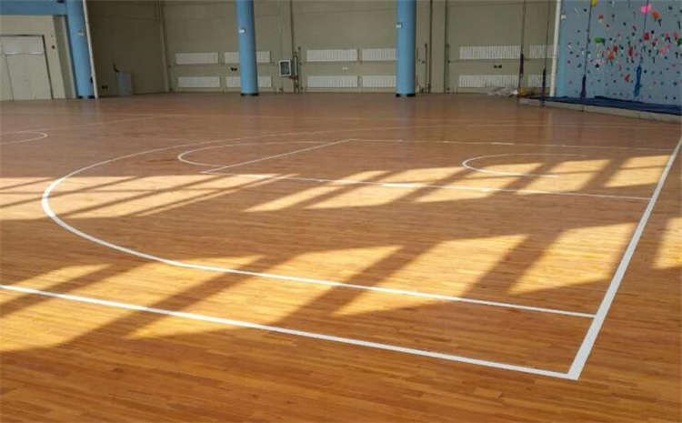 硬木企口實(shí)木運動(dòng)地板怎么翻新？
